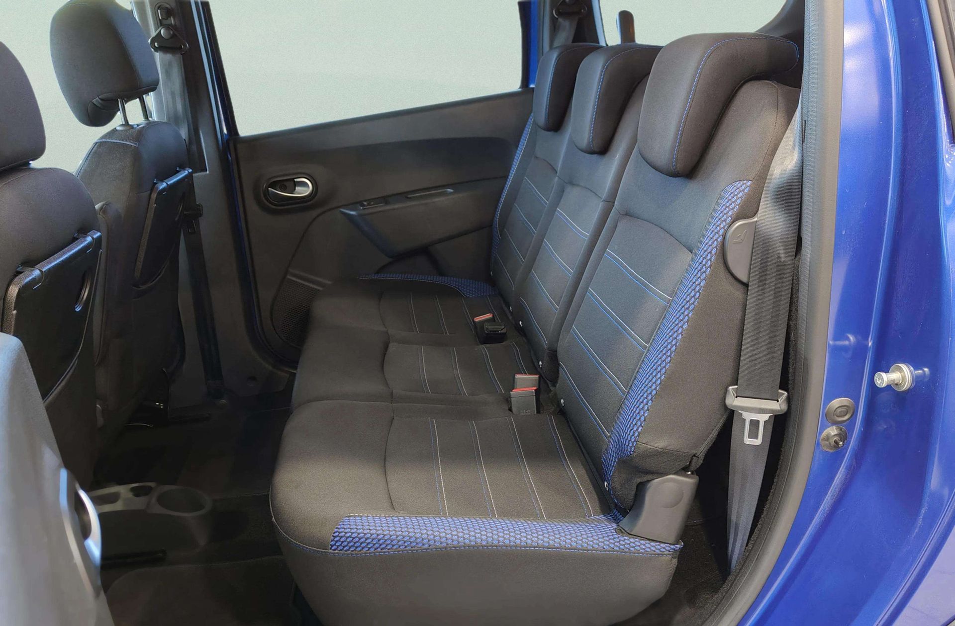 Dacia Lodgy Stepway Comfort dCi 7 plazas - foto 13