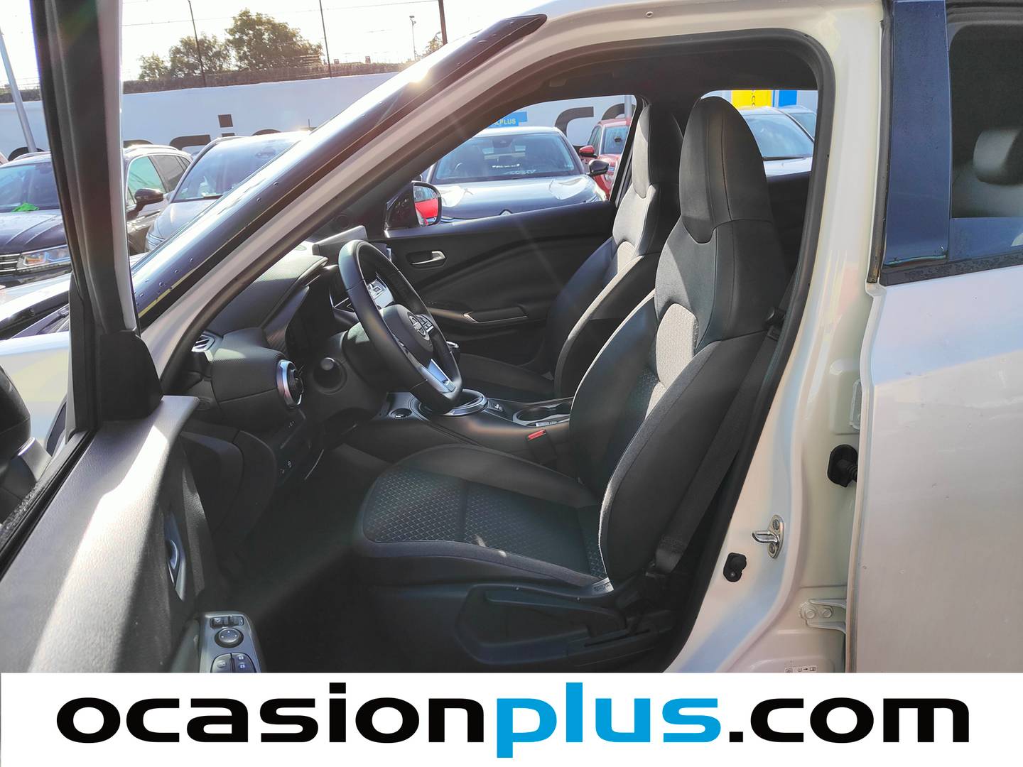 Foto Nissan JUKE Nissan Juke DIG-T N-Connecta 4x2 (114 CV)