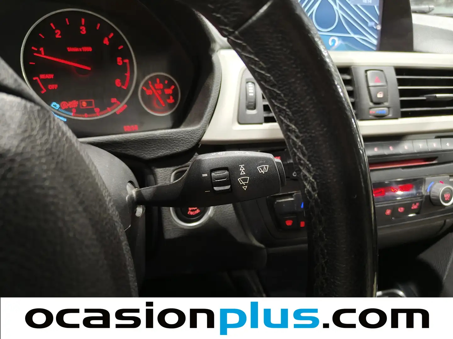 Foto BMW Serie 3 BMW Serie 3 318d Touring  (143 CV)