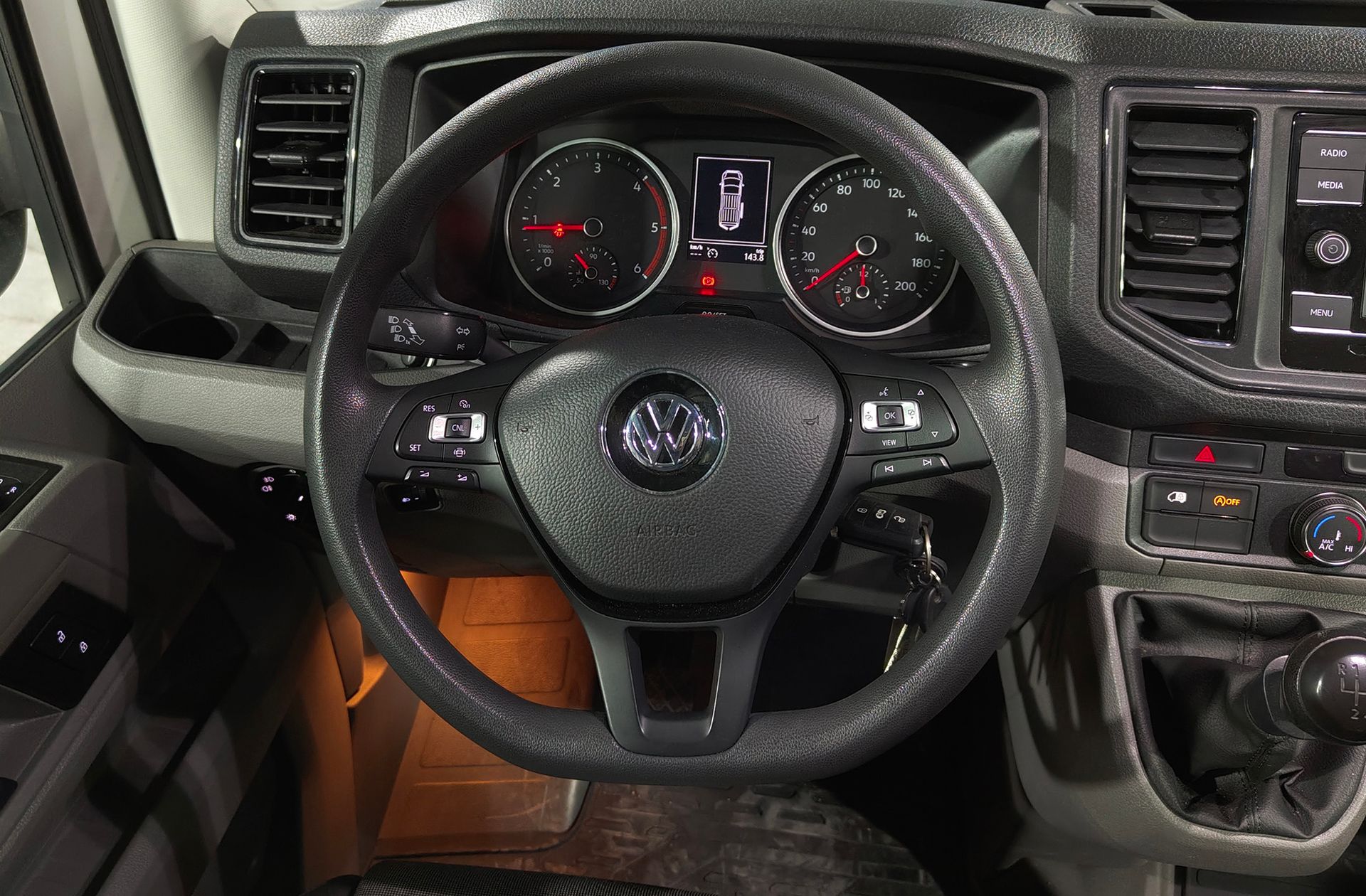 Volkswagen Crafter 35 Furgón Batalla Larga con Voladizo L5H3 2.0 TDI - foto 36