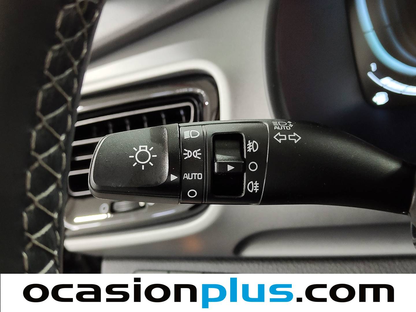 KIA Stonic KIA Stonic 1.0 T-GDi MHEV Drive (100 CV) seminuevo