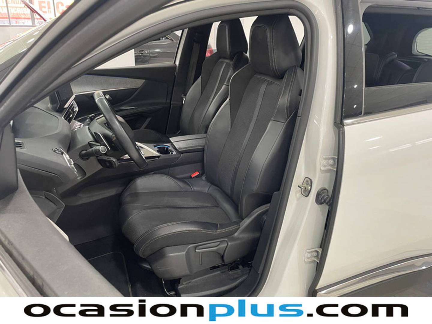 Foto Peugeot 5008 Peugeot 5008 BlueHDI 130 S&S GT EAT8 (130 CV) 7 Plazas