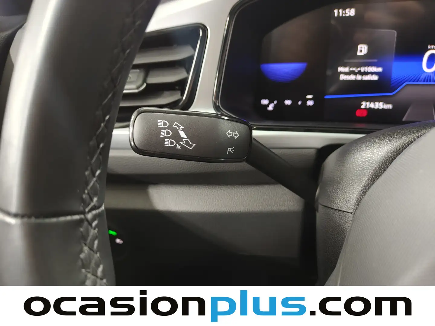 Foto Volkswagen T-Roc Volkswagen T-Roc Life 1.0 TSI (110 CV)