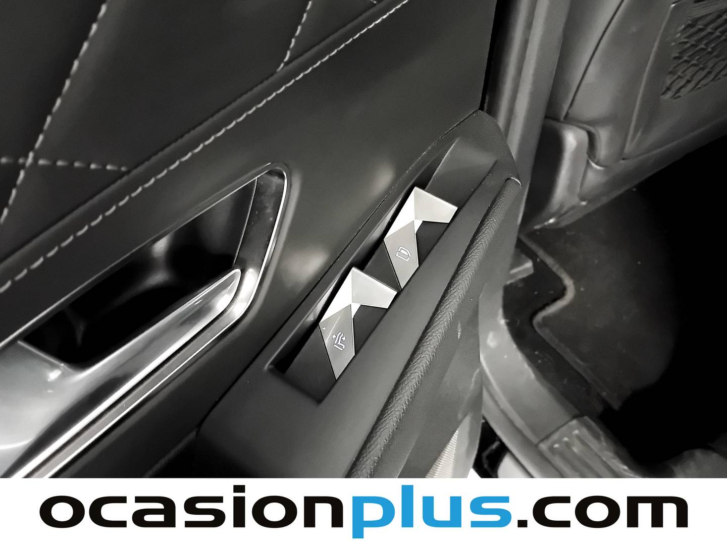 Foto DS DS 7 Crossback DS DS7 Crossback PureTech  (180CV) AT Bastille +