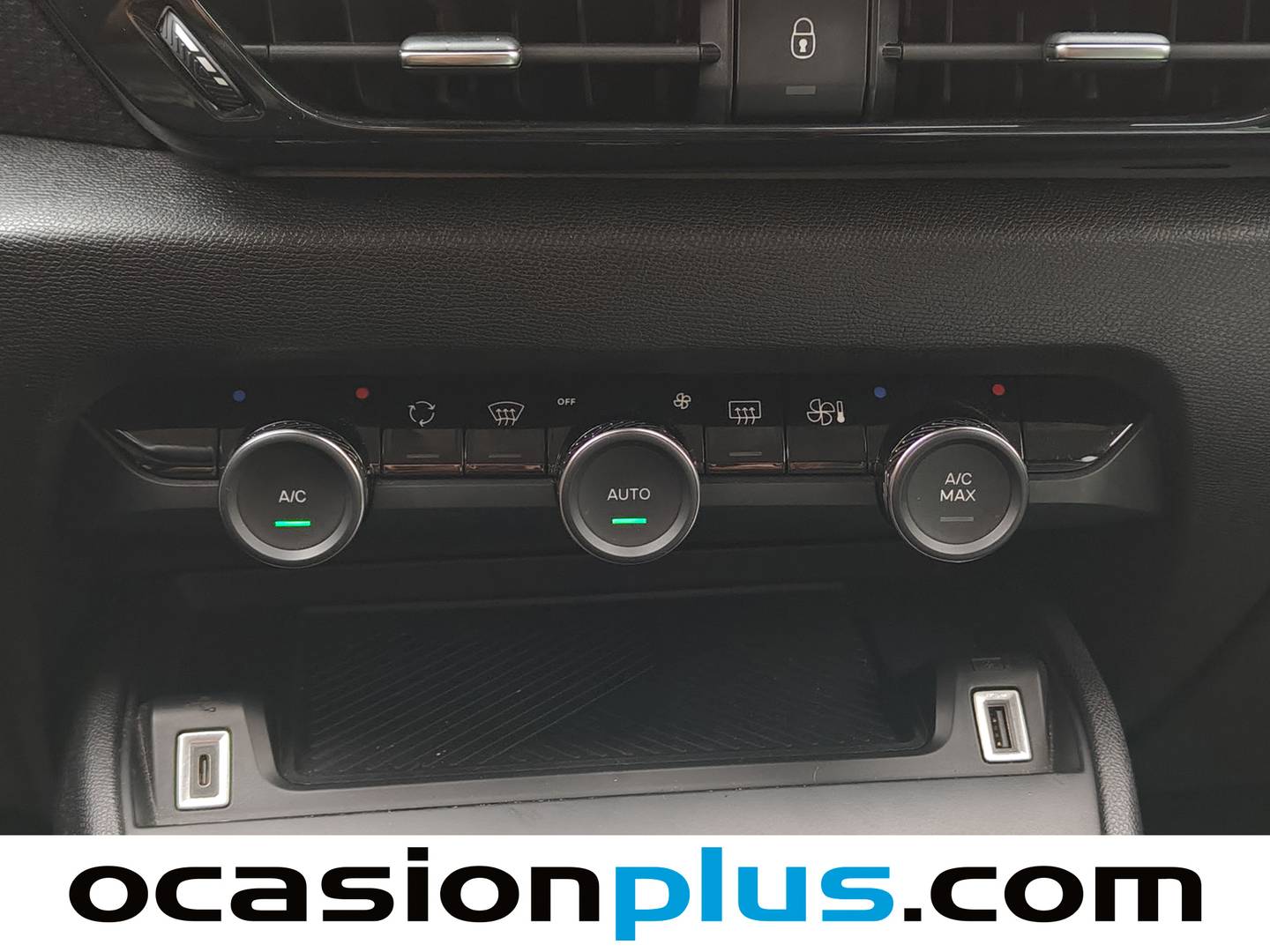 Foto Citroën C4 Citroen C4 PureTech 130 S&S Shine  (130 CV)