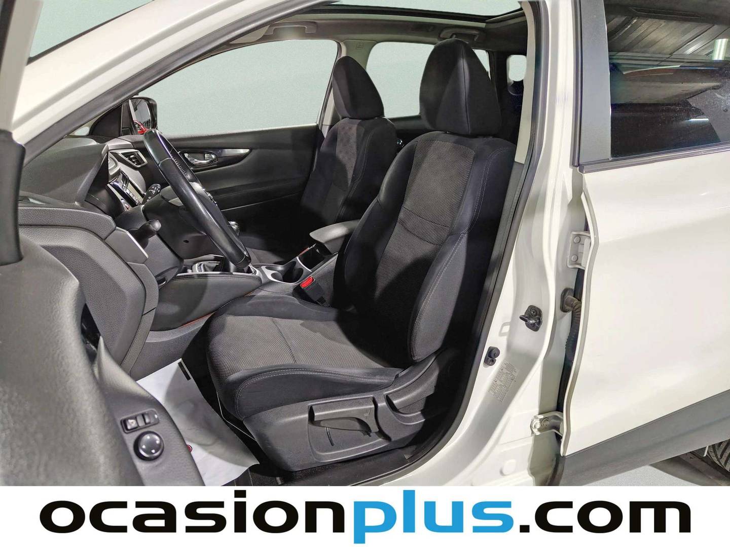 Foto Nissan QASHQAI Nissan Qashqai 1.2 DIG-T S&S 360 S 4x2 (115 CV)