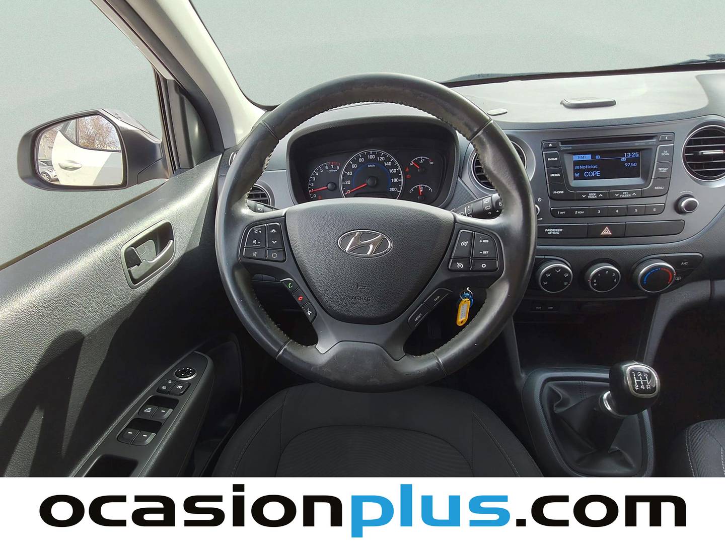 Foto Hyundai i10 Hyundai i10 1.2 Black Line (87 CV)