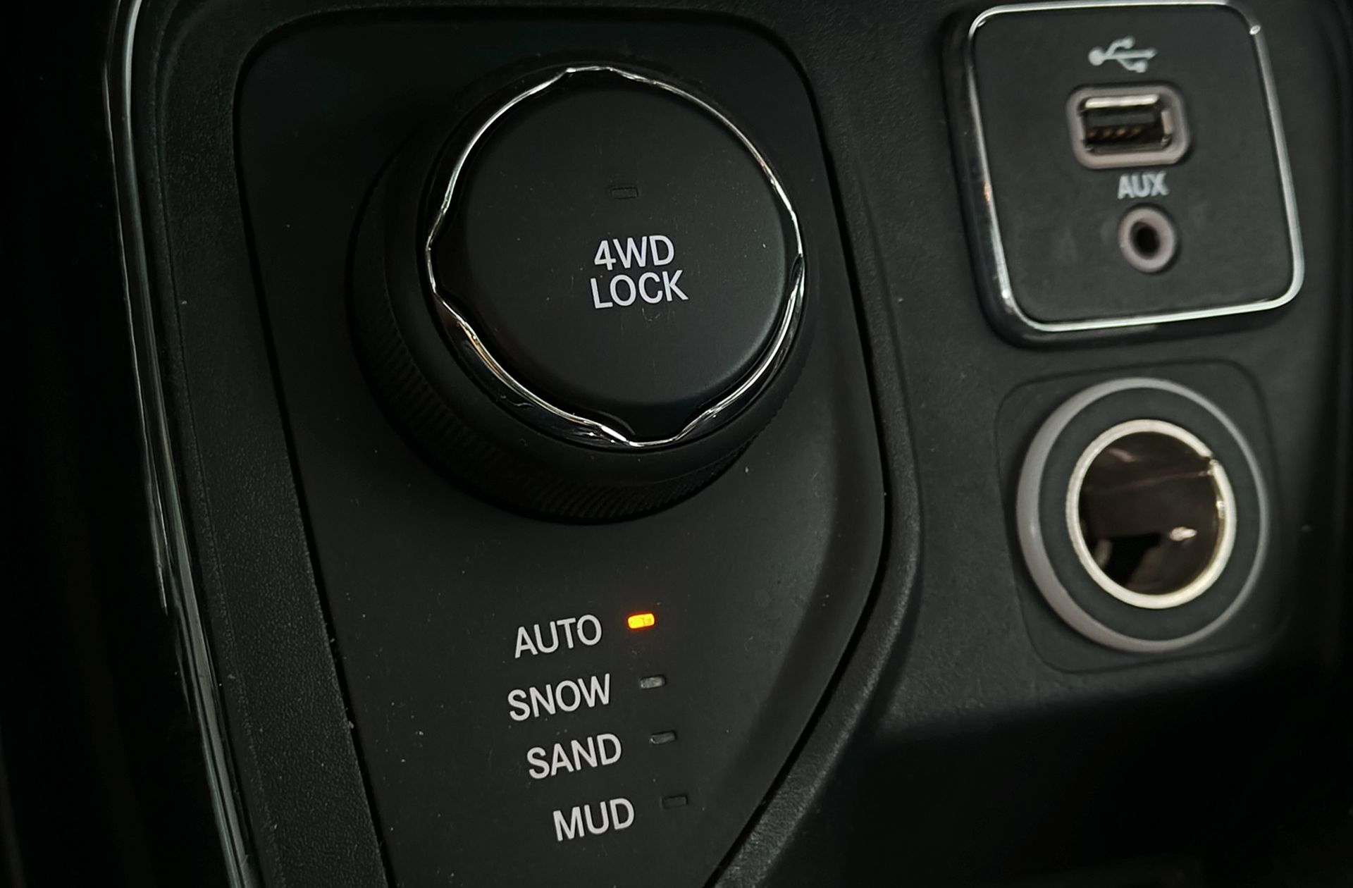 Jeep Compass 2.0 MultiJet Limited 4x4 AD - foto 8