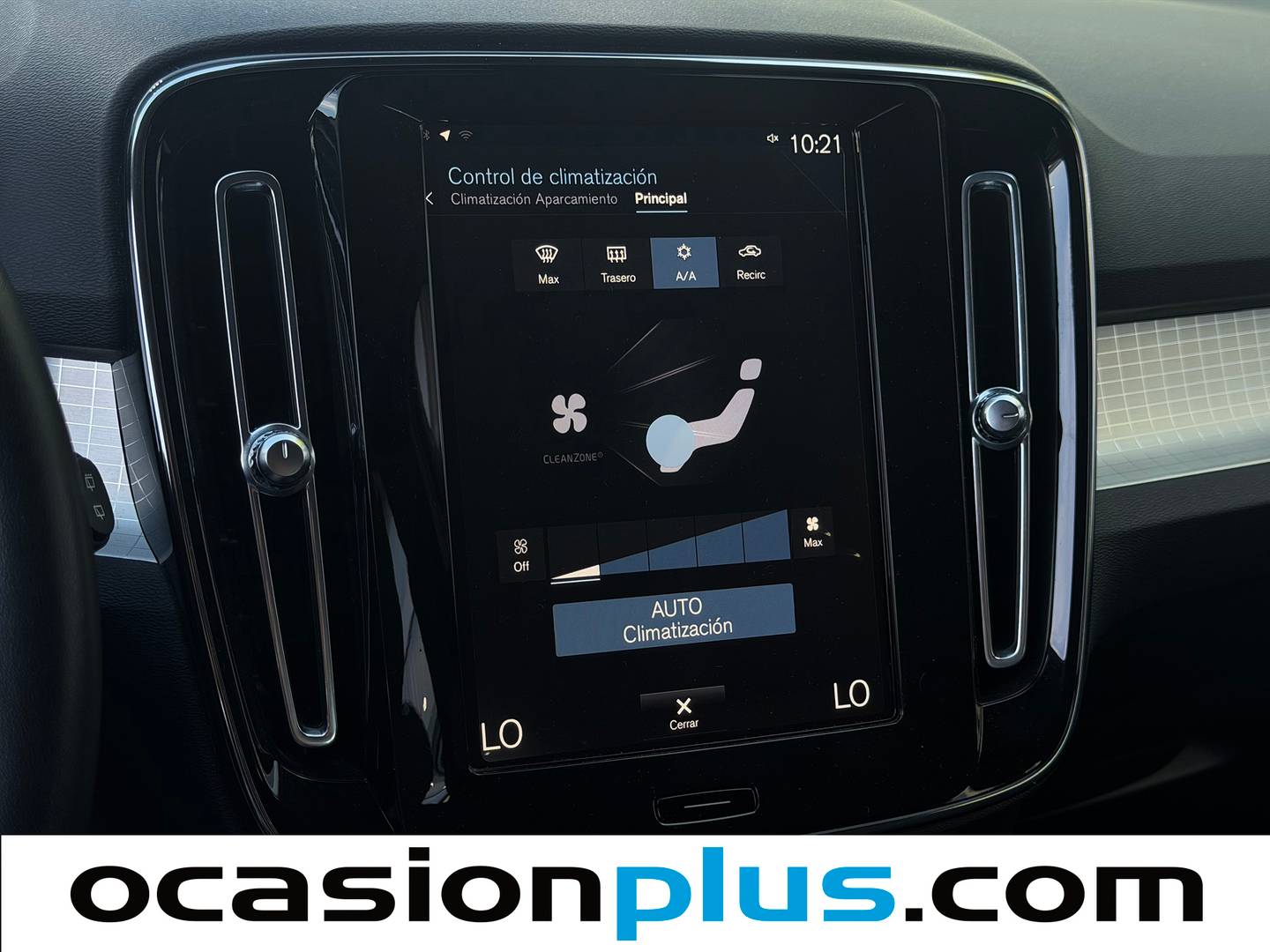 Volvo XC40 Volvo XC40 T3 Momentum Pro Auto (163 CV) automático