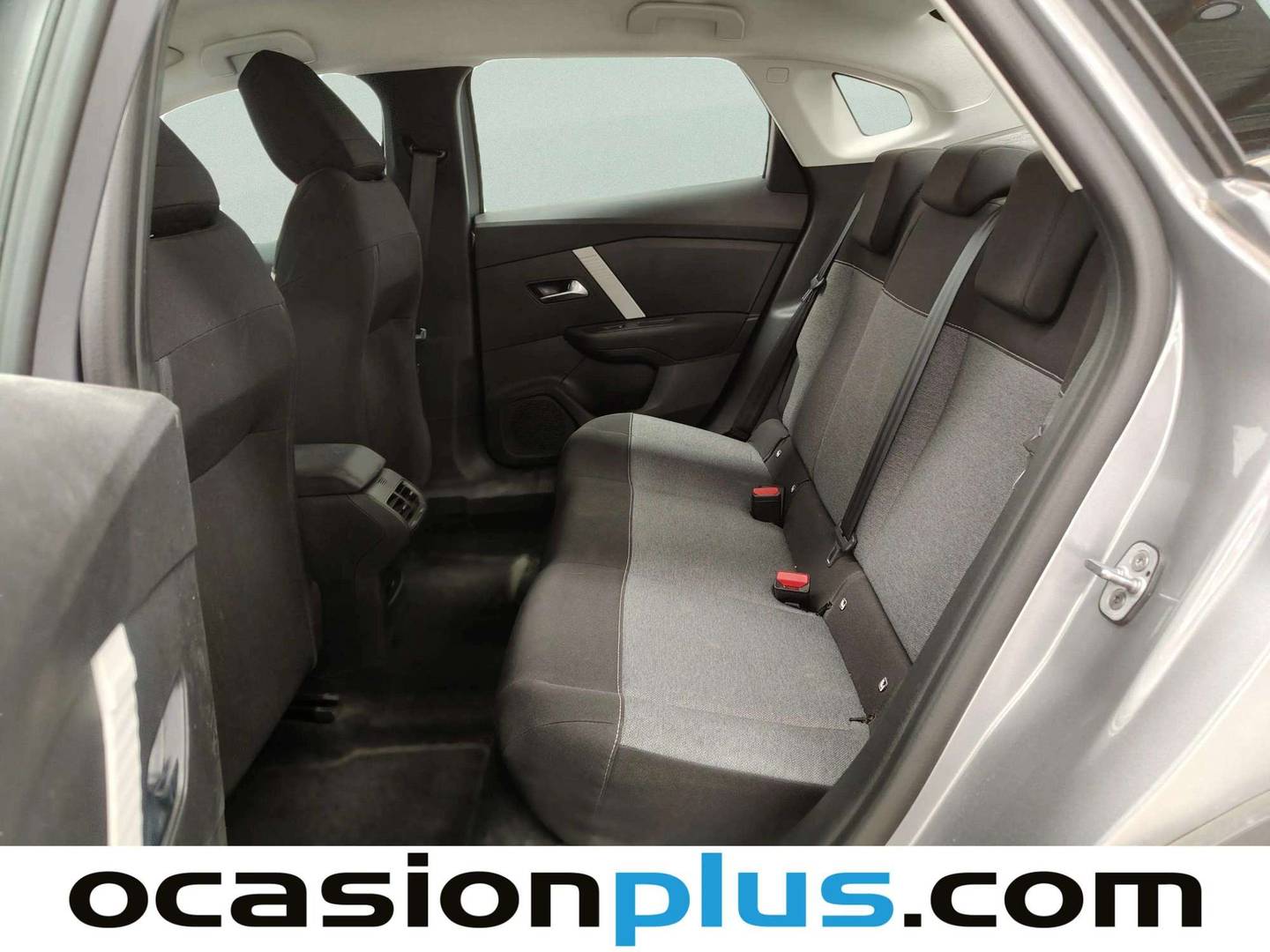 Foto asientos traseros Citroën C4 X Citroën C4 X PureTech 100 S&S Feel (102 CV)