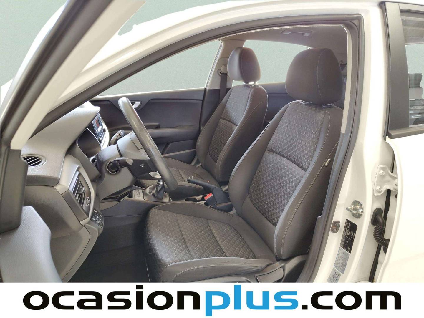 Foto asientos delanteros KIA Rio Kia Rio 1.2 CVVT Concept (84 CV)