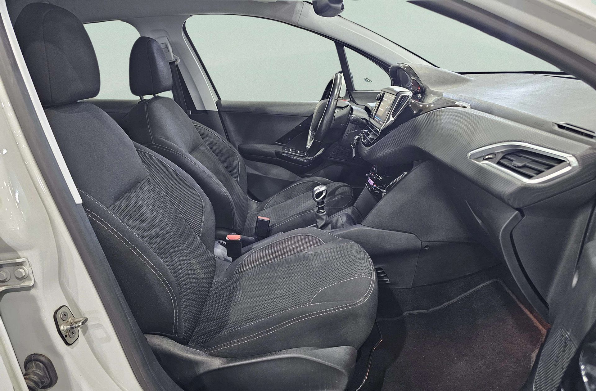 Peugeot 208 BlueHDi 100 Tech Edition - foto 19
