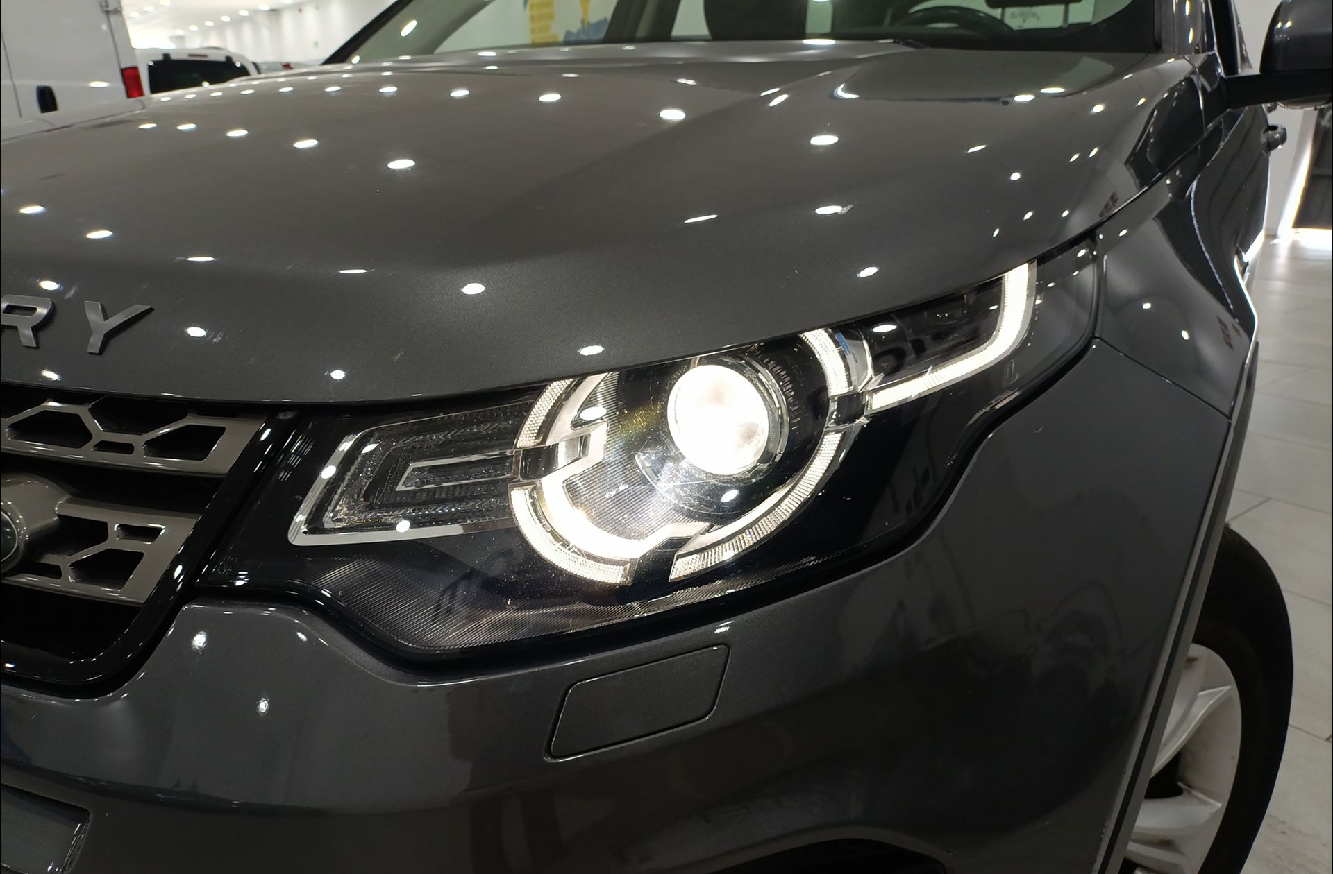 Land Rover Discovery Sport 2.0L TD4 SE 4x4 - foto 14