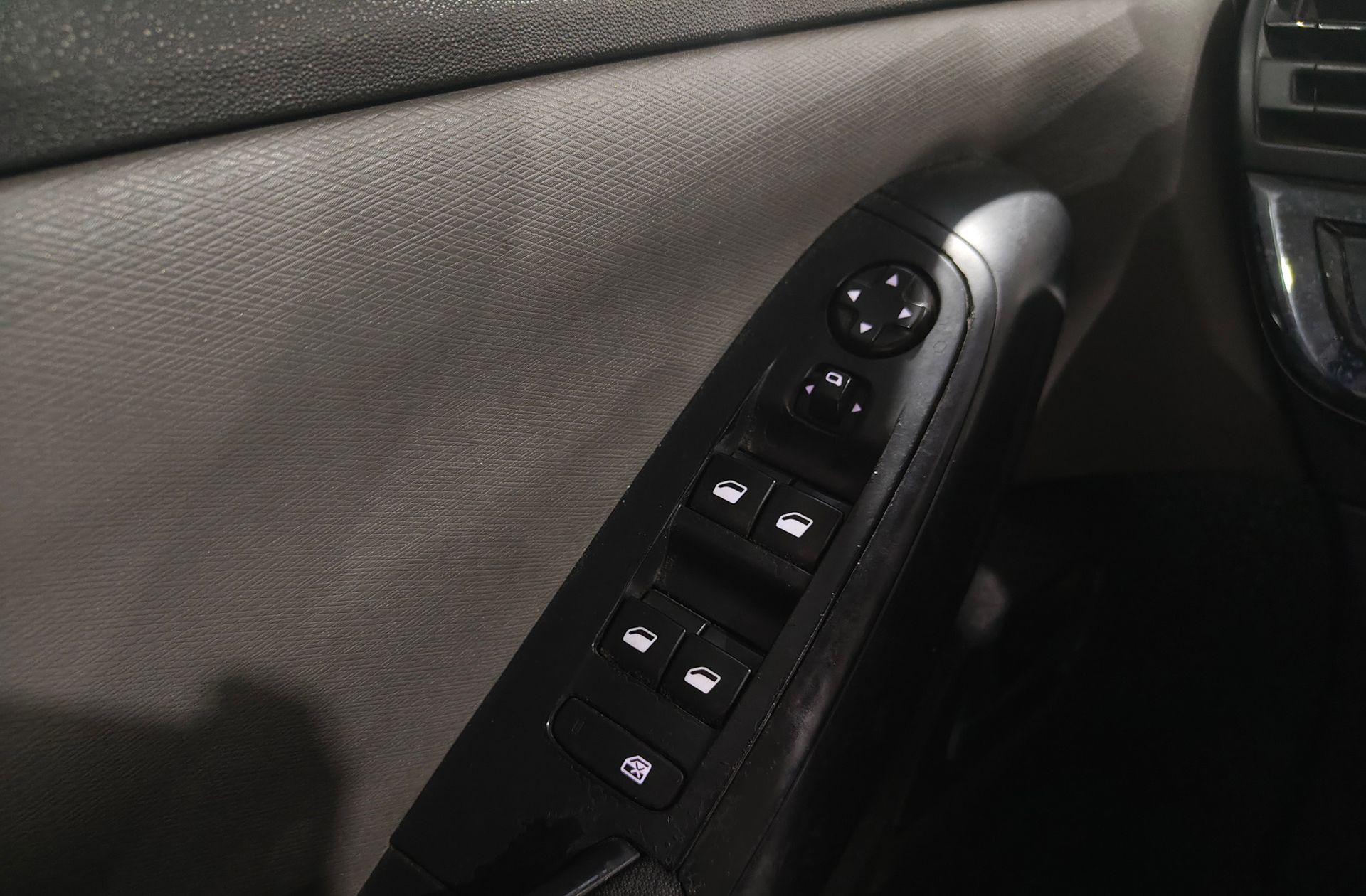 Citroën C4 Grand Picasso e-HDi 115 Airdream Attraction 7 plazas - foto 35