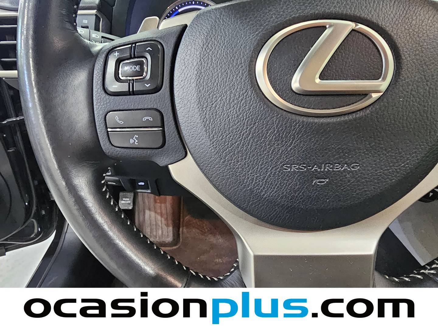Lexus RC Lexus RC 300h Executive Navigation (223 CV) automático