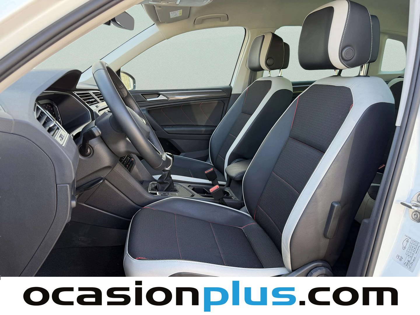 Foto asientos delanteros Volkswagen Tiguan Volkswagen Tiguan Urban Sport 1.5 TSI 110 kW (150 CV)
