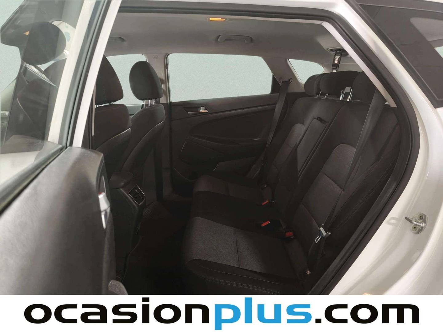 Foto asientos traseros Hyundai Tucson Hyundai Tucson 1.6 CRDI 48V SLE 4x2 (116 CV)