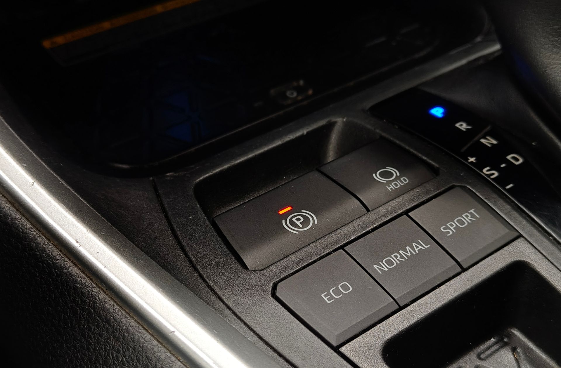 Toyota RAV4 2.5l hybrid Feel! - foto 35