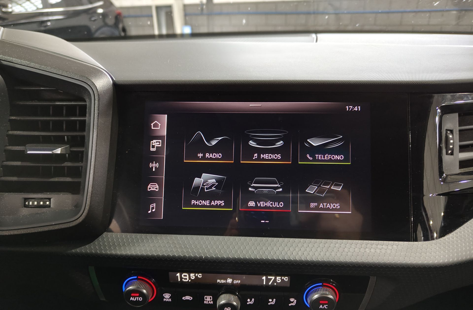 Audi A1 Sportback S line 30 TFSI - foto 28