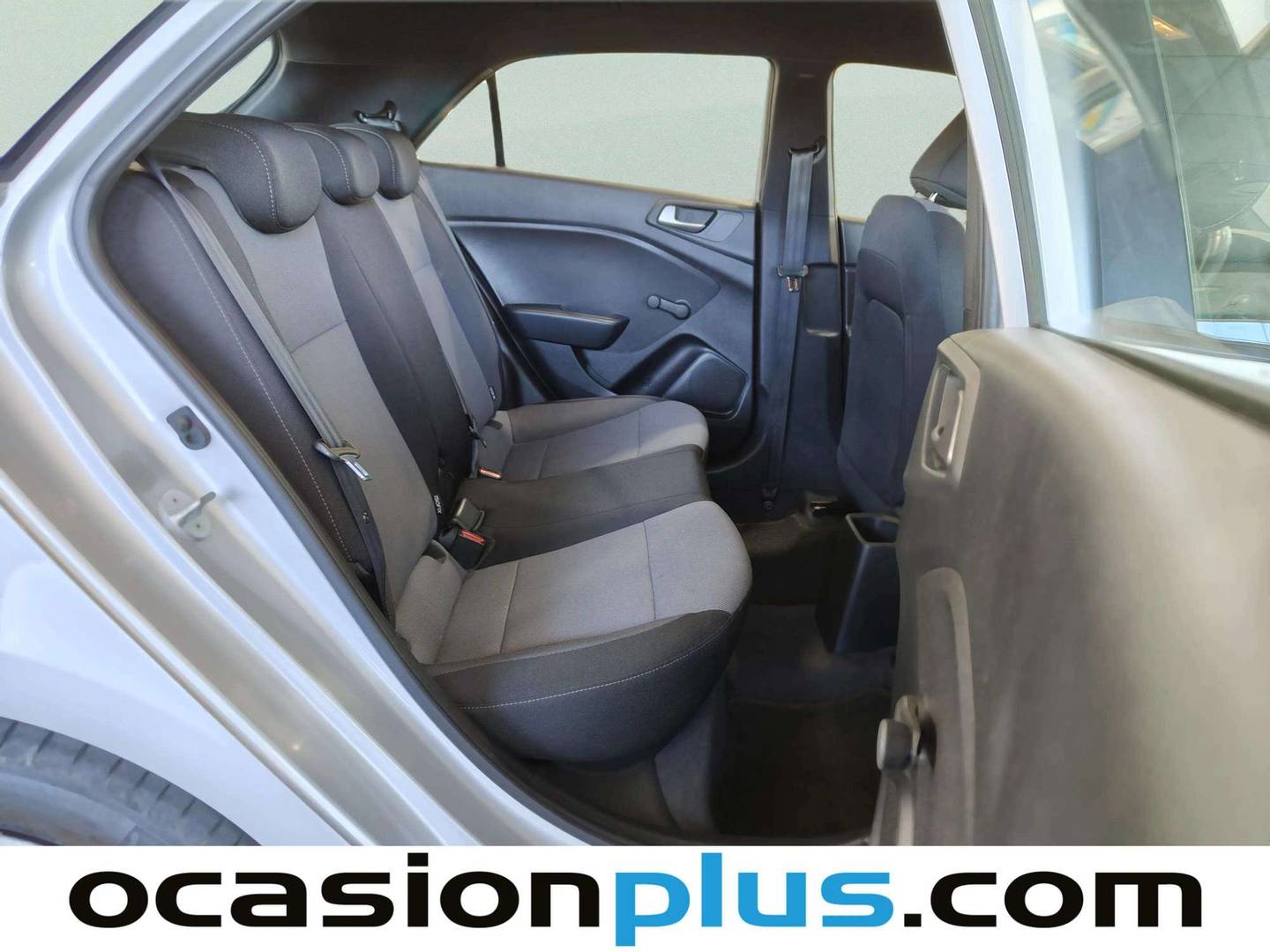 Hyundai i20 Hyundai i20 1.2 MPI Essence (84 CV) gasolina