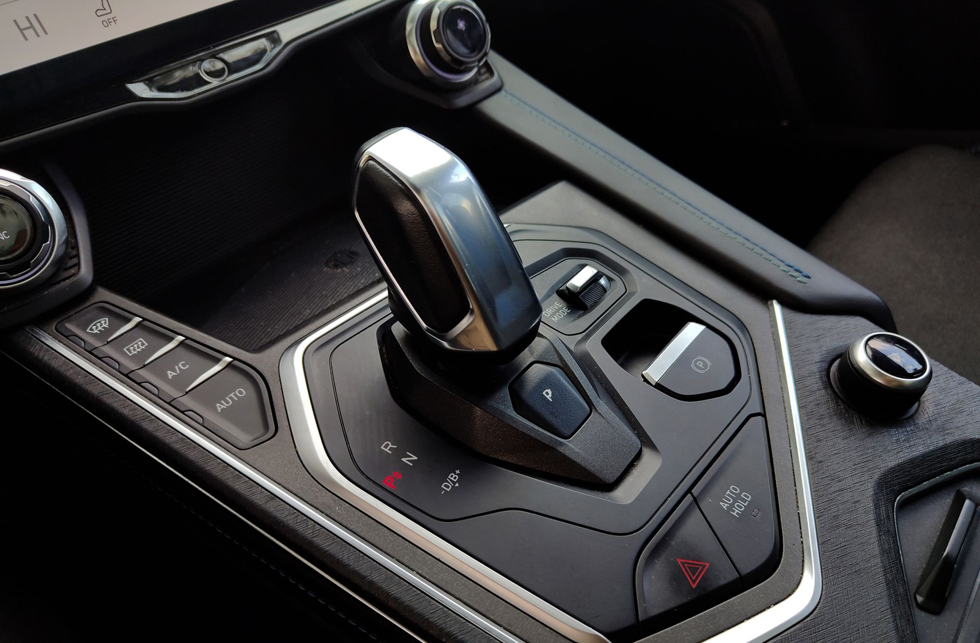 Lynk & Co 01 1.5 PHEV - foto 5