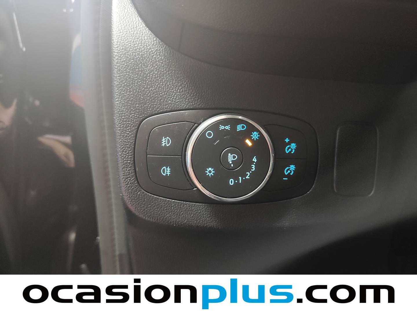 Ford Puma Ford Puma 1.0 EcoBoost MHEV Titanium Design (125 CV) de segunda mano