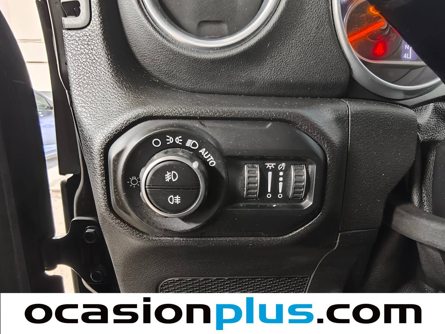 Acabados Jeep Wrangler Unlimited Jeep Wrangler Unlimited 2.2 CRD Sahara 8ATX (200 CV)