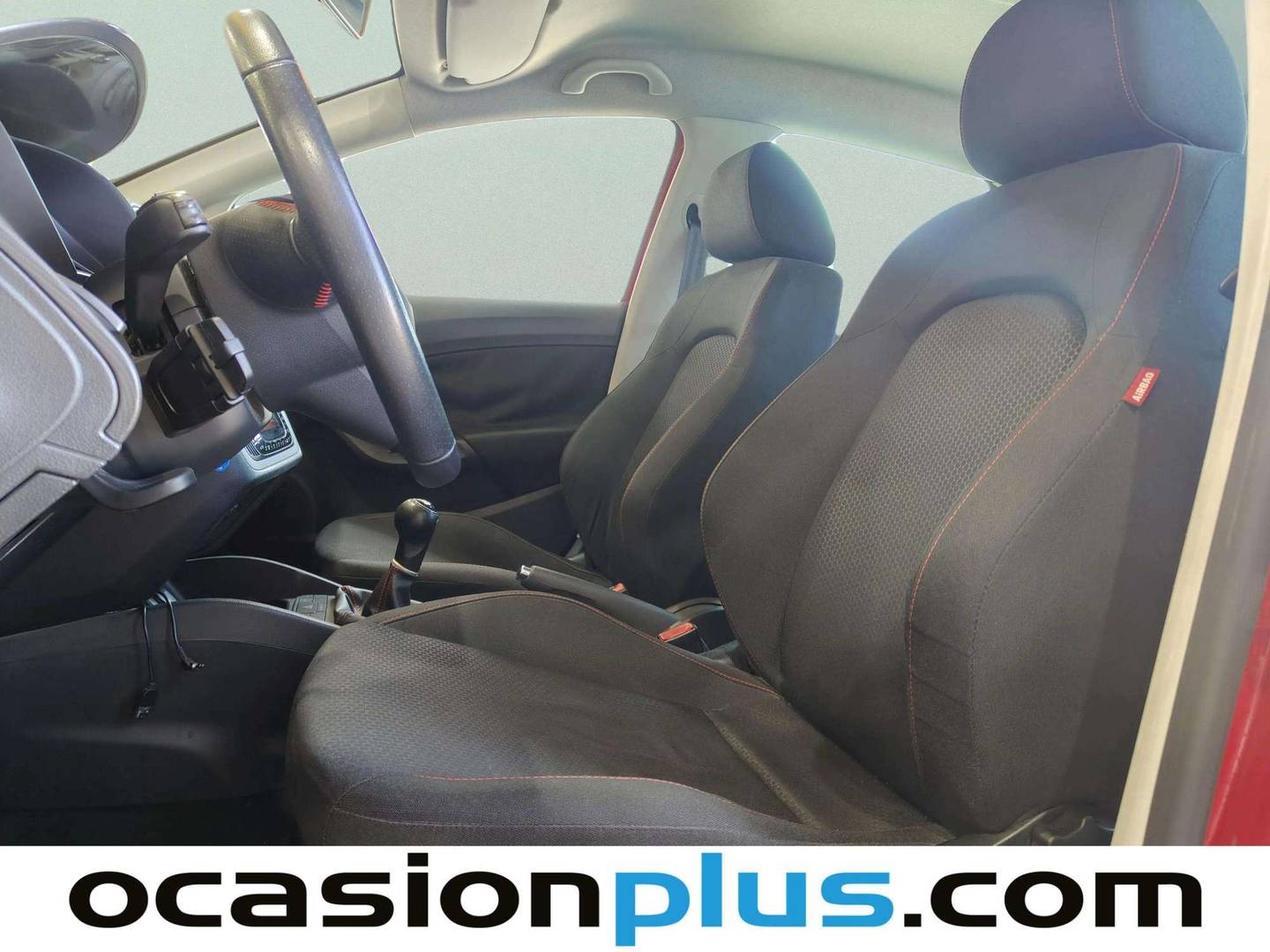Foto asientos delanteros Seat Ibiza Seat Ibiza 1.6 TDI CR FR (105 CV)