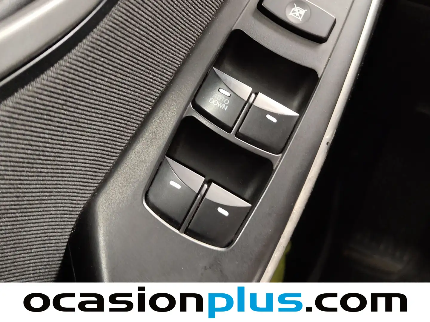 Foto Hyundai i30 Hyundai i30 1.4 MPI BlueDrive 25 Aniversario (100 CV)