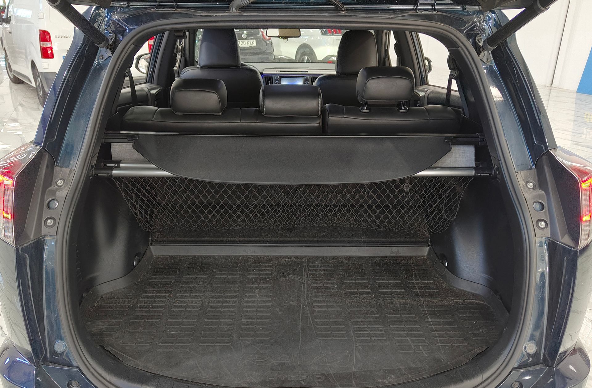Toyota RAV4 2.5l hybrid Feel! 2WD - foto 17