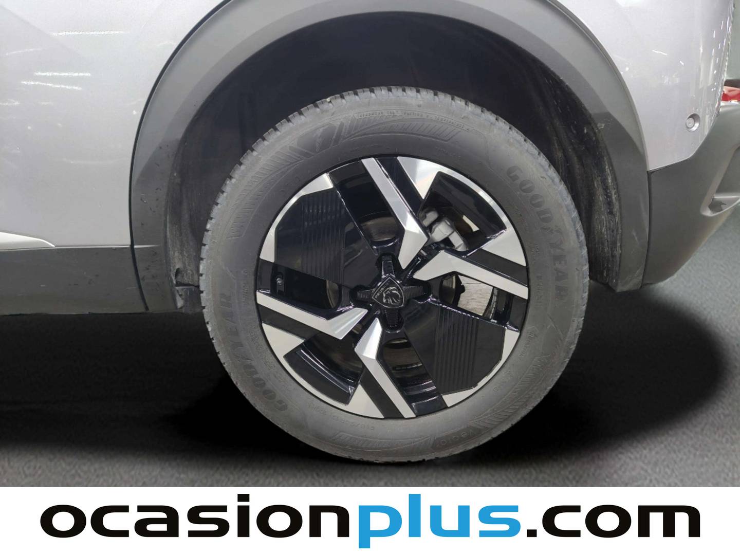 Foto Peugeot 2008 Peugeot 2008 Allure Hybrid eDCS6 (145 CV)