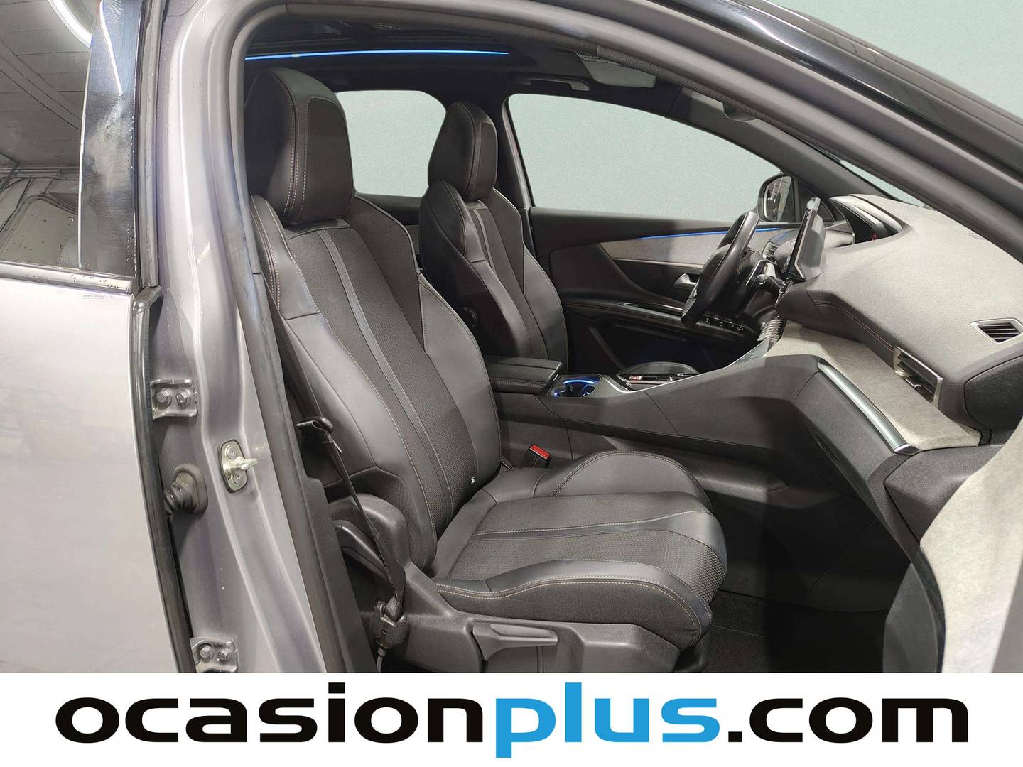 Foto Peugeot 3008 Peugeot 3008 PureTech 130 S&S GT EAT8 (130 CV)