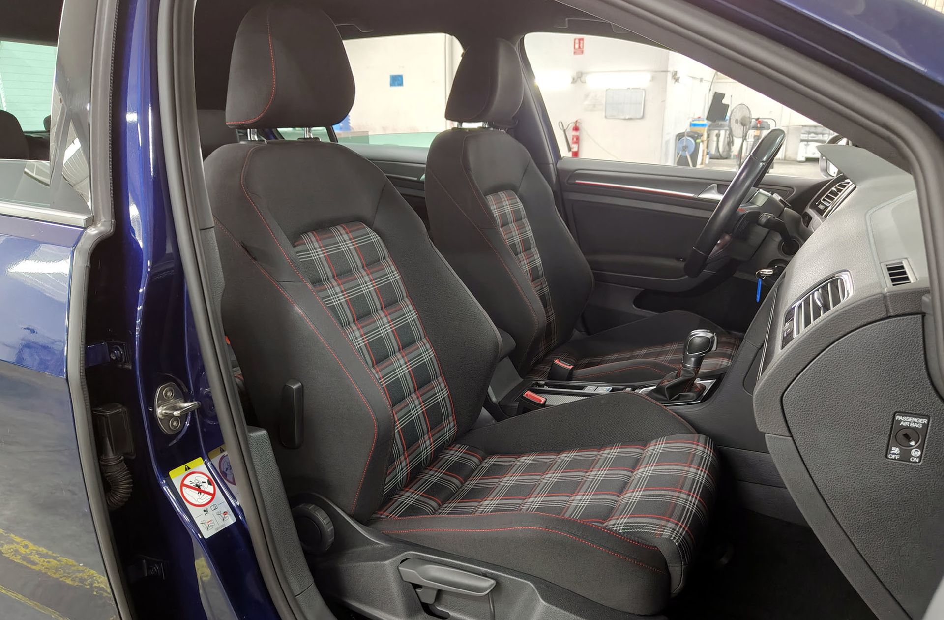 Volkswagen Golf GTI Performance 2.0 TSI DSG - foto 20