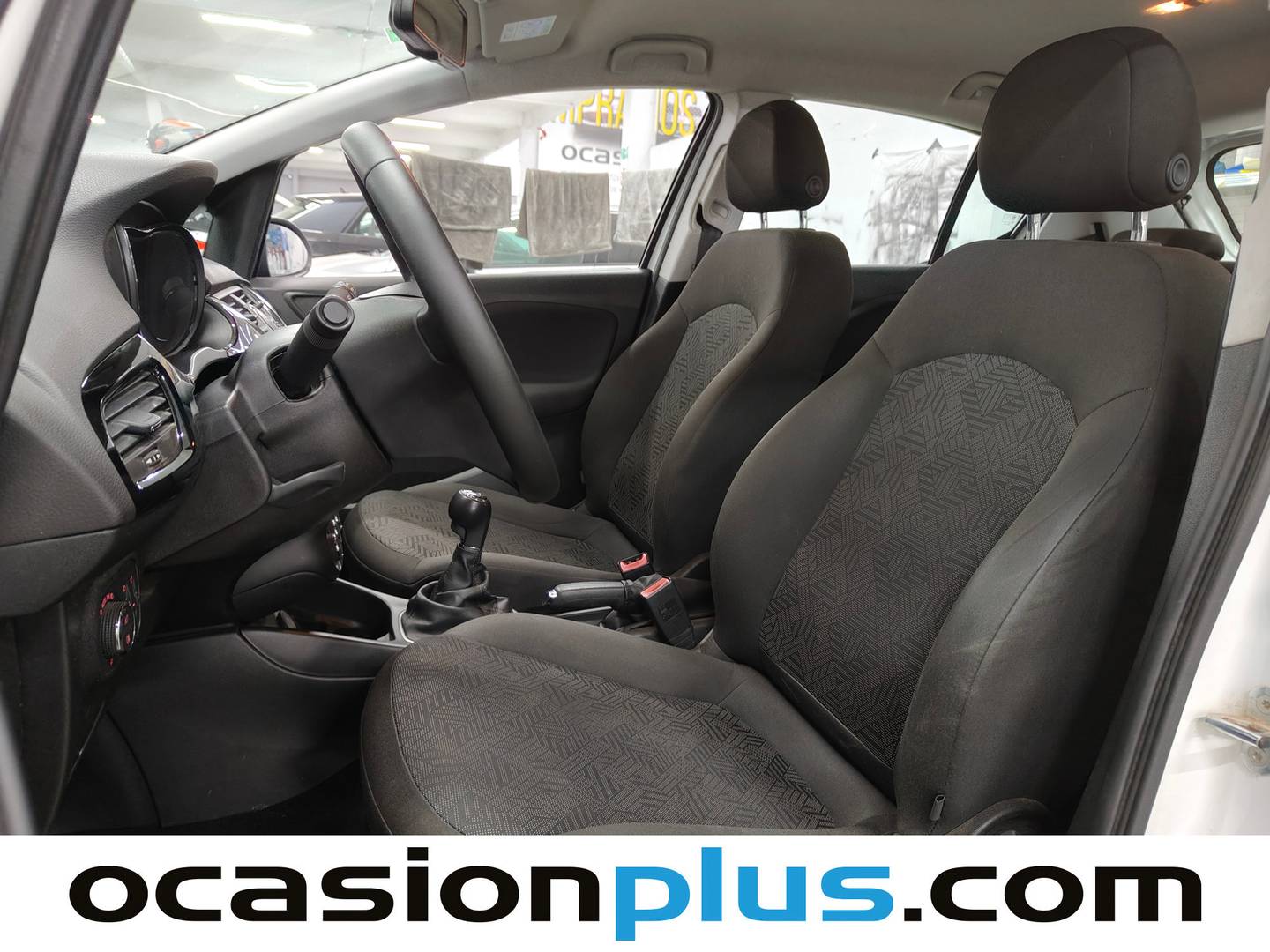 Foto asientos delanteros Opel Corsa Opel Corsa 1.4 Selective  (90 CV)