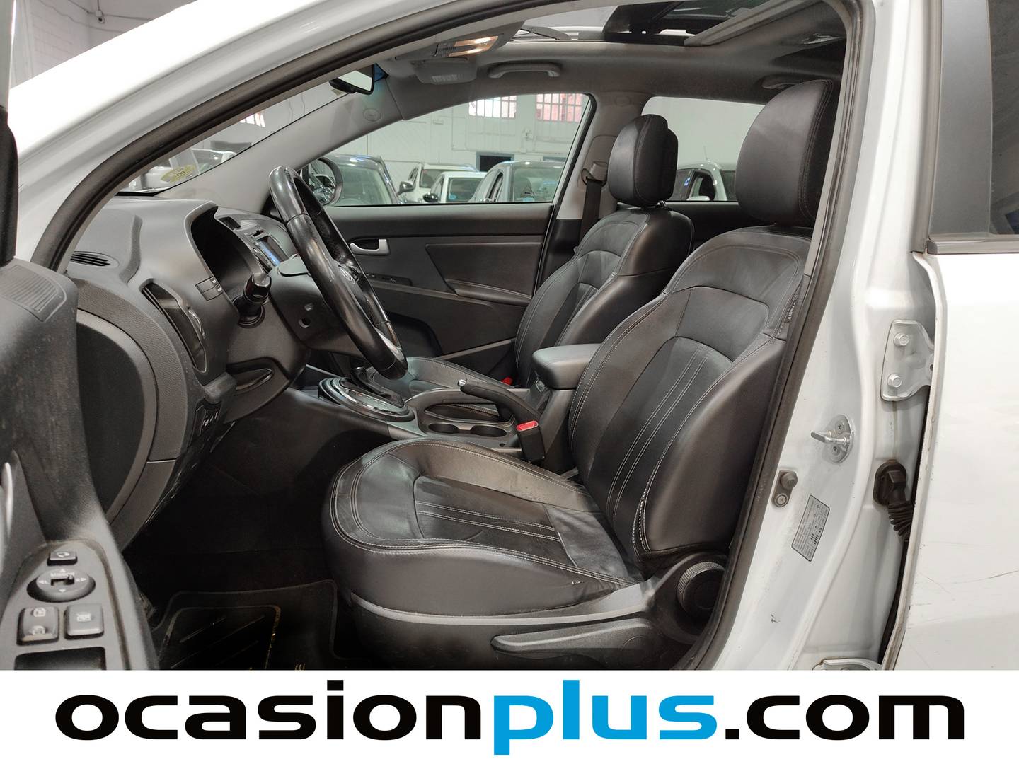 Foto asientos delanteros KIA Sportage KIA Sportage 2.0 CRDI VGT Emotion 4x4 Auto (136 CV)