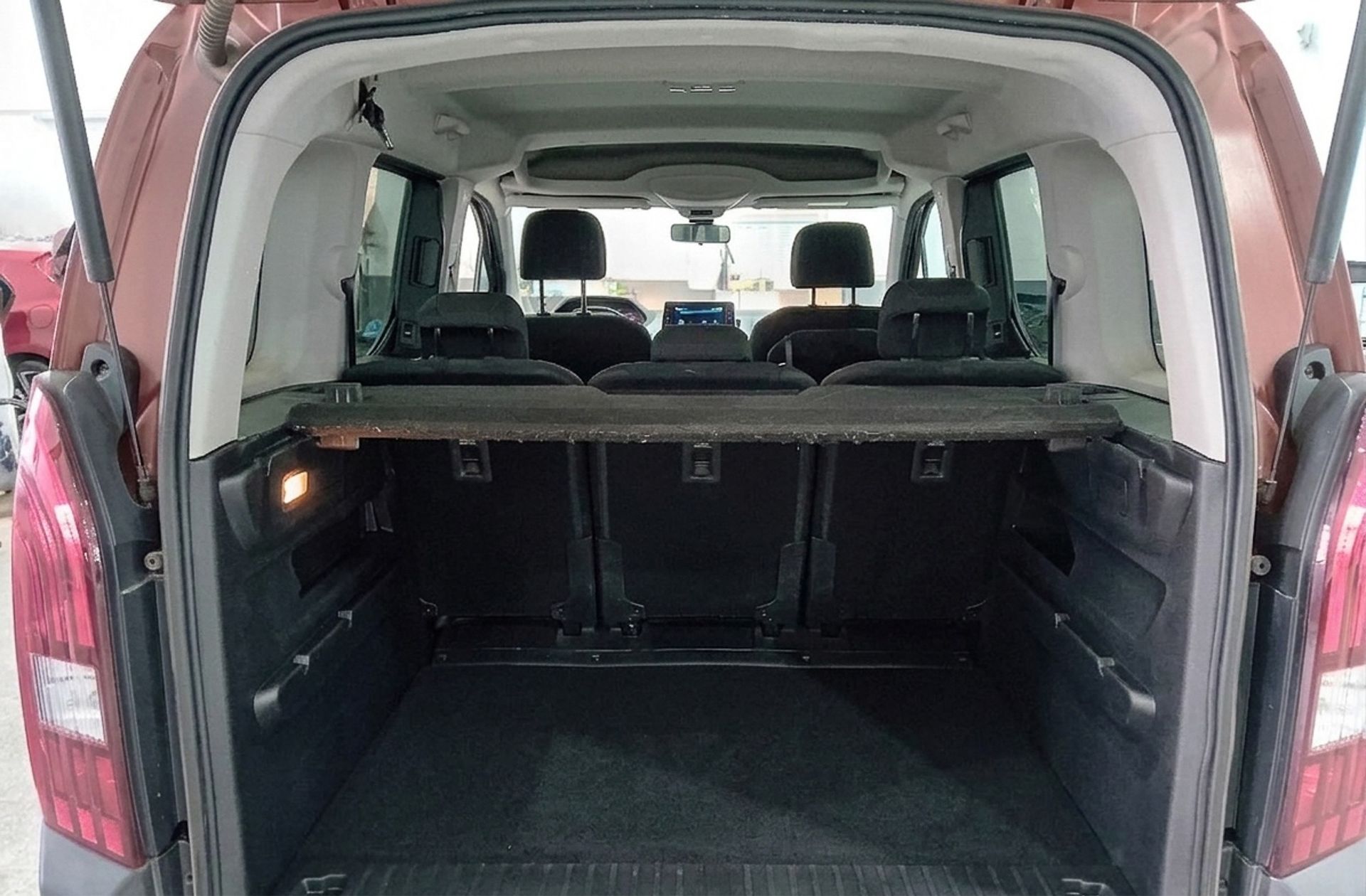 Peugeot Rifter BlueHDi 130 Allure Standard - foto 15