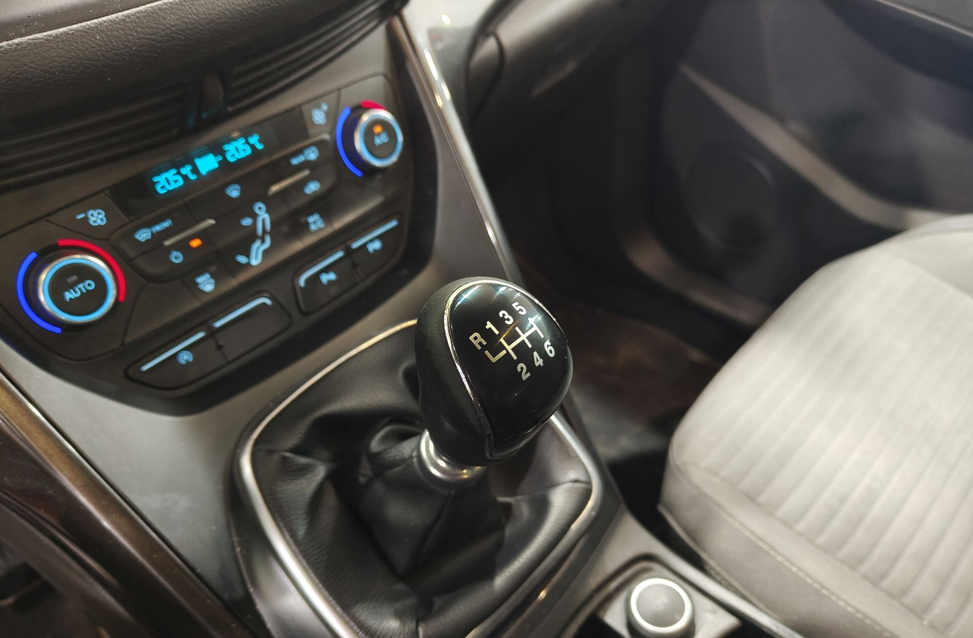 Ford Grand C-Max 1.0 EcoBoost Titanium - foto 5