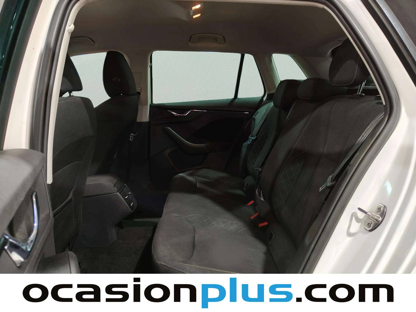 Foto asientos traseros Skoda Kamiq Skoda Kamiq 1.0 TSI Ambition (110 CV)
