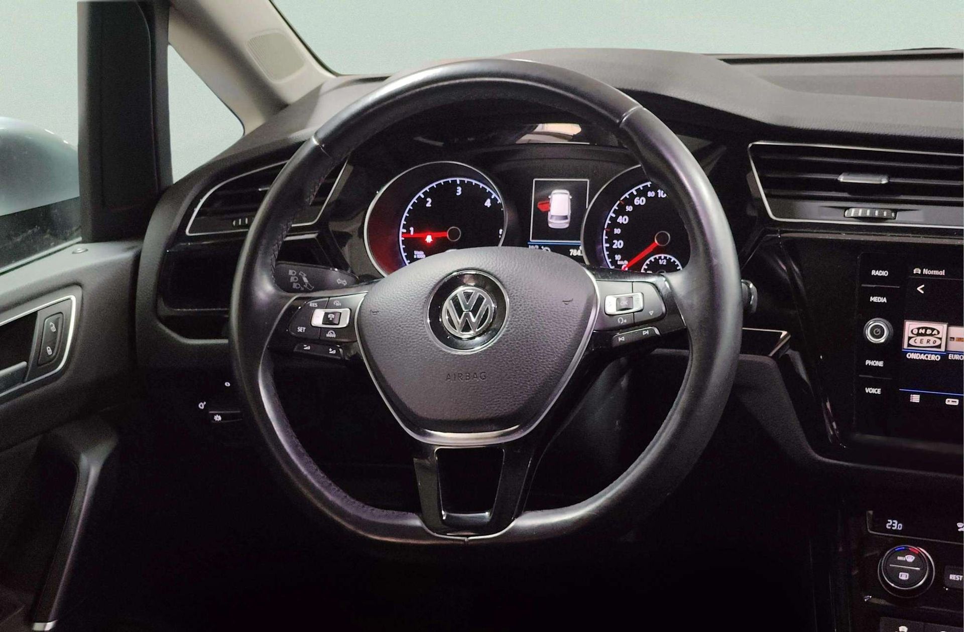 Volkswagen Touran Sport 2.0 TDI Pack R-Line - foto 25