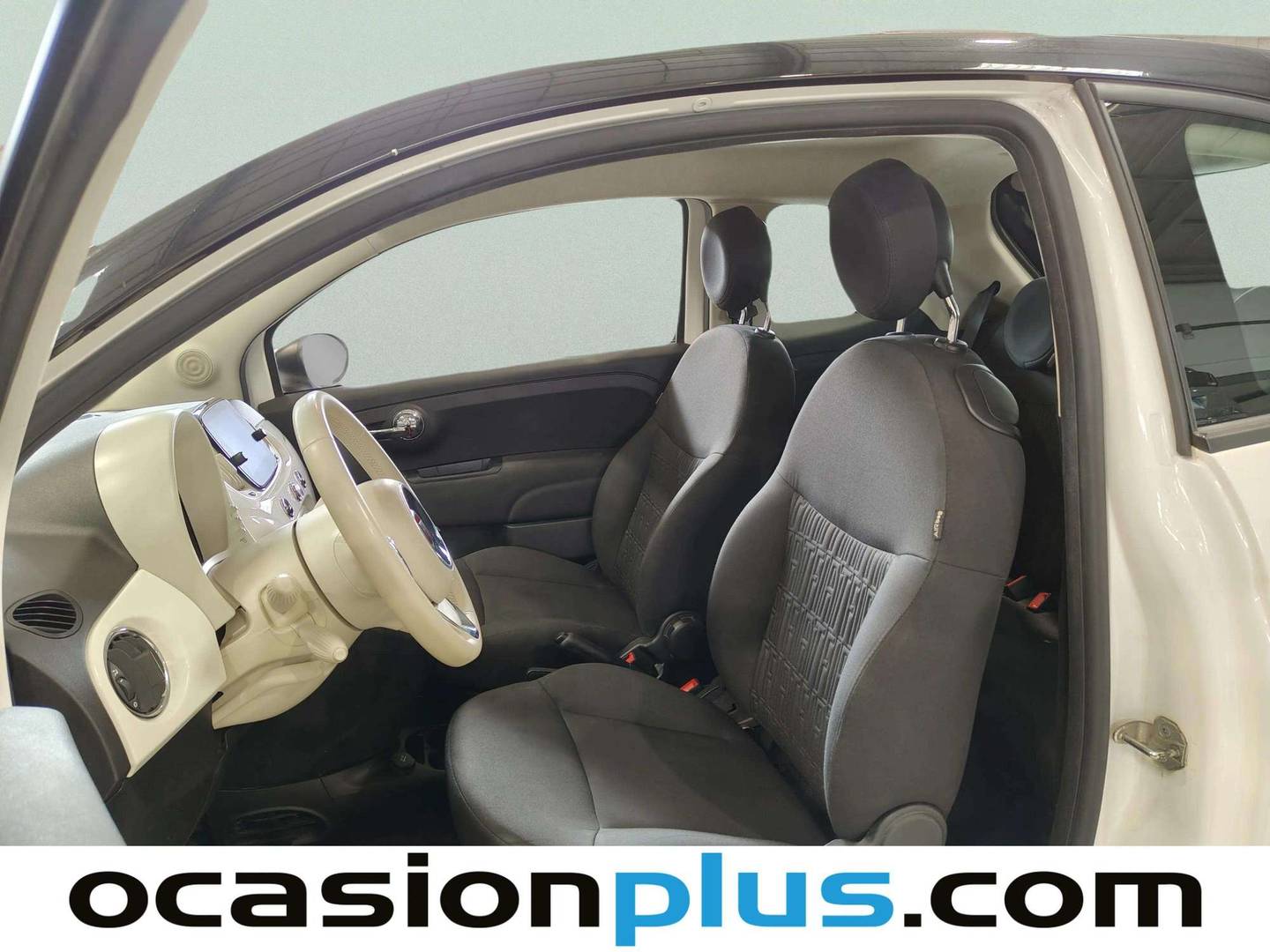 Foto asientos delanteros Fiat 500 Fiat 500 1.0 Hybrid Club (70 CV)