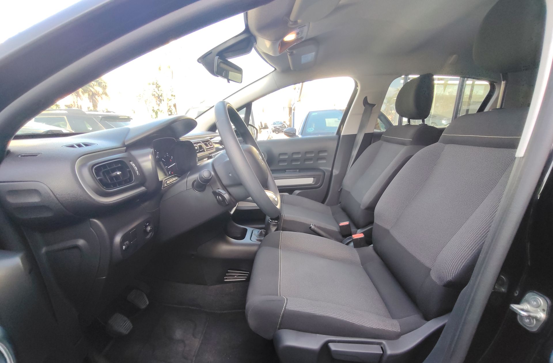 Citroën C3 PureTech 83 Plus - foto 9