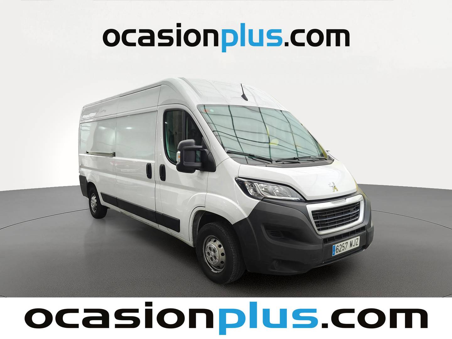 Foto delantera Peugeot Boxer Peugeot Boxer BlueHDi 140 S&S 335 L3H2 (140 CV) izquierda