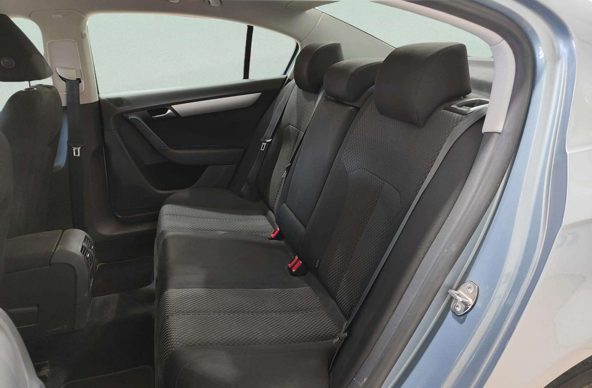 Volkswagen Passat Edition 1.6 TDI BMT - foto 10
