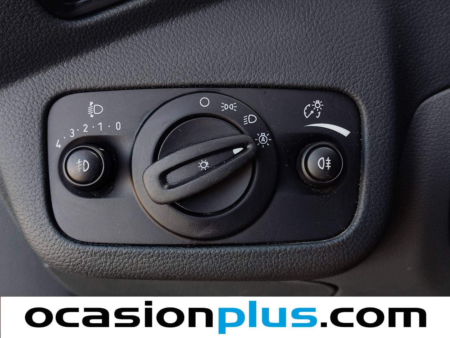 Ford Grand C-Max Ford Grand C-Max 1.6 TDCi Trend (115 CV)7 Plazas de ocasión