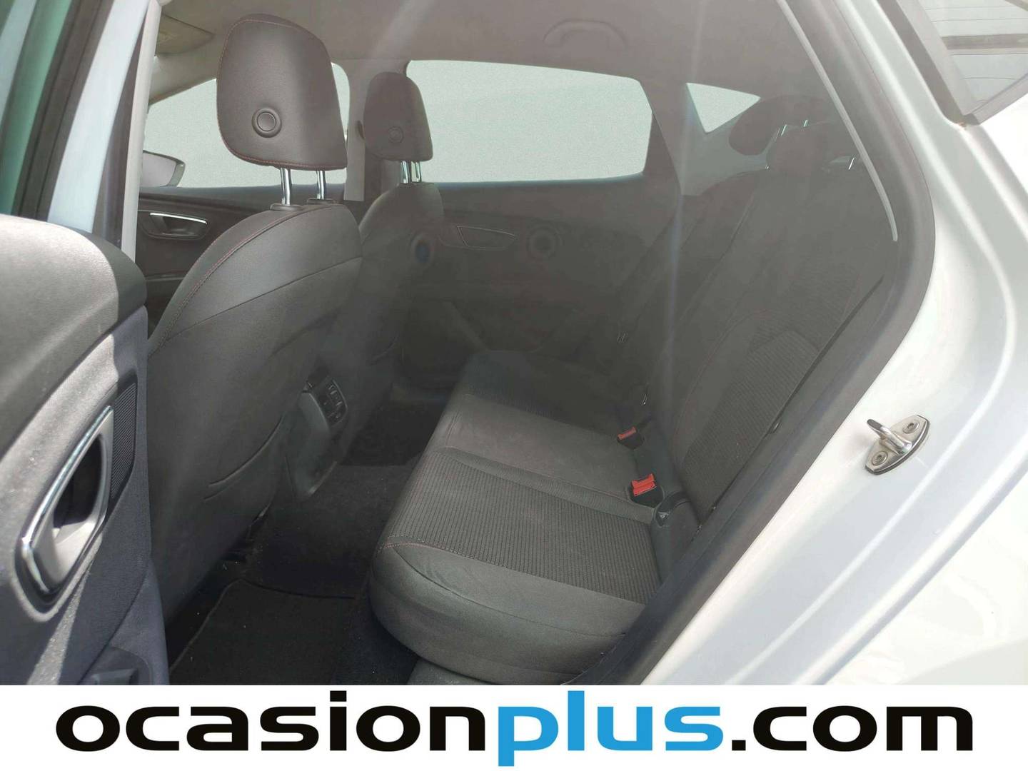 Foto asientos traseros Seat León Seat León 1.5 TSI S&S FR DSG (150 CV)