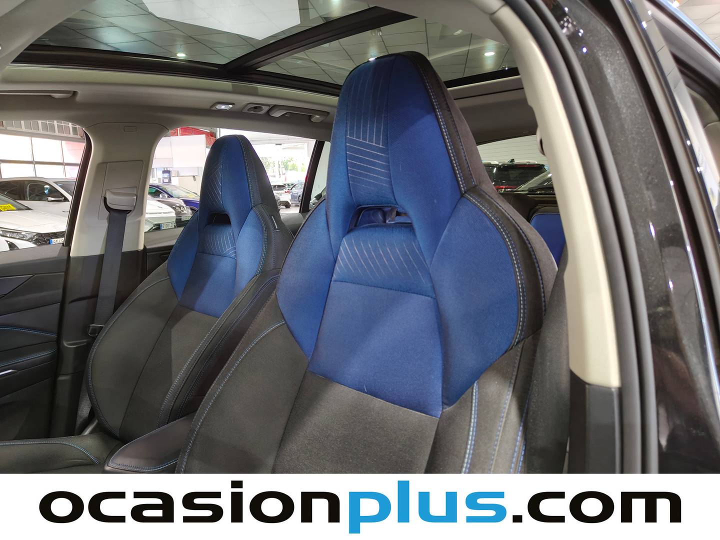 Extras y acabados del Lynk & Co 01 Lynk & Co 01 1.5 PHEV (261 CV)