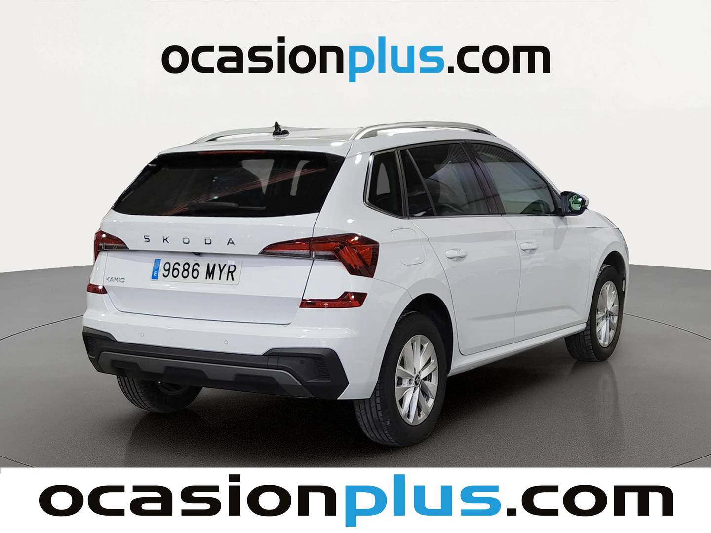 Foto trasera Skoda Kamiq Skoda Kamiq 1.0 TSI Selection (115 CV) derecha