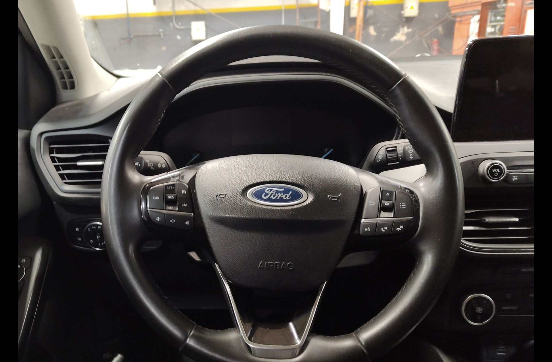 Ford Focus 1.5 EcoBlue Trend+ - foto 17