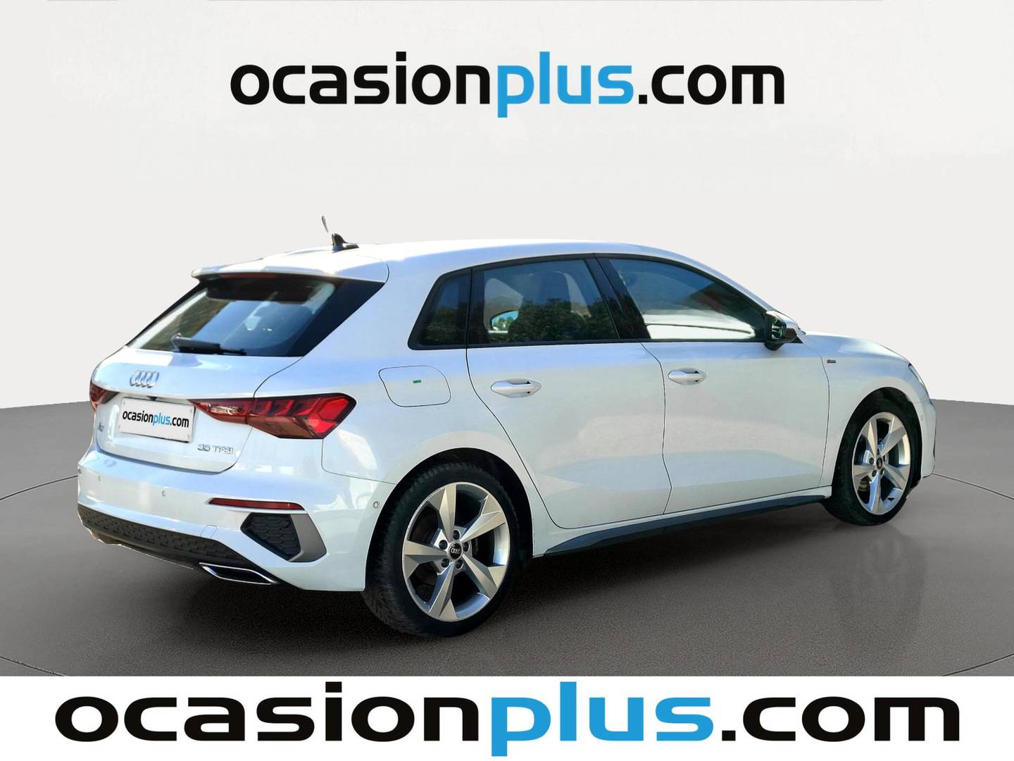 Foto trasera Audi A3 Audi A3 Sportback S line 35 TFSI (150 CV) S tronic derecha