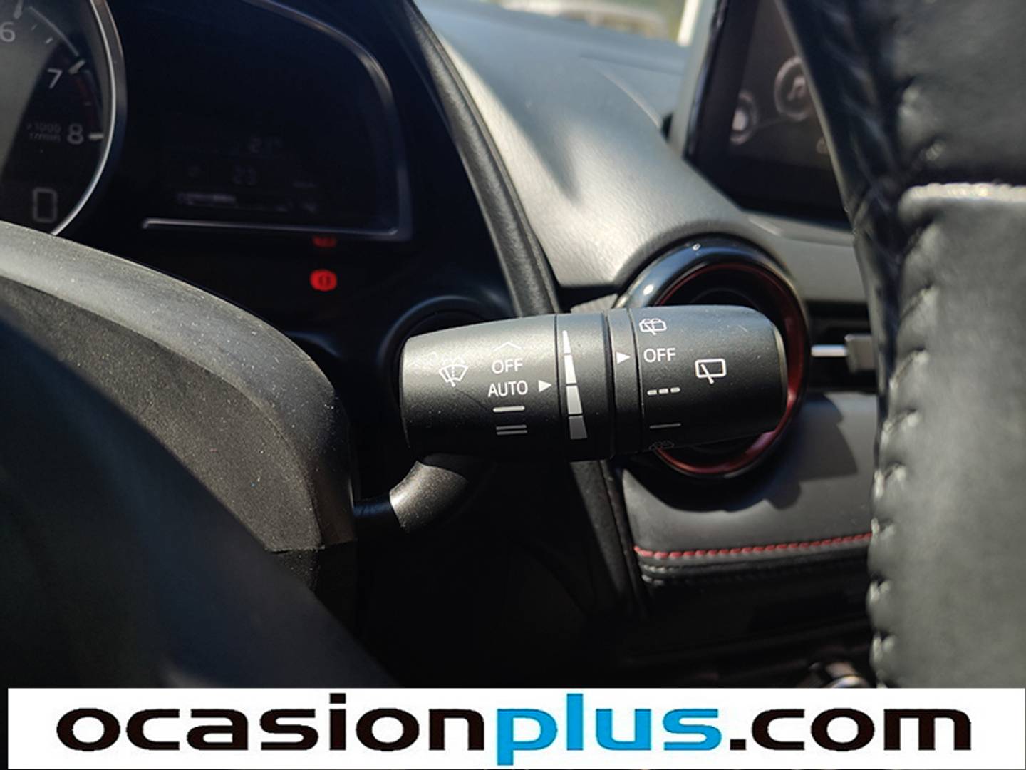 Foto Mazda CX-3 Mazda CX-3 2.0 SKYACTIV GE Luxury 2WD AT (120 CV)